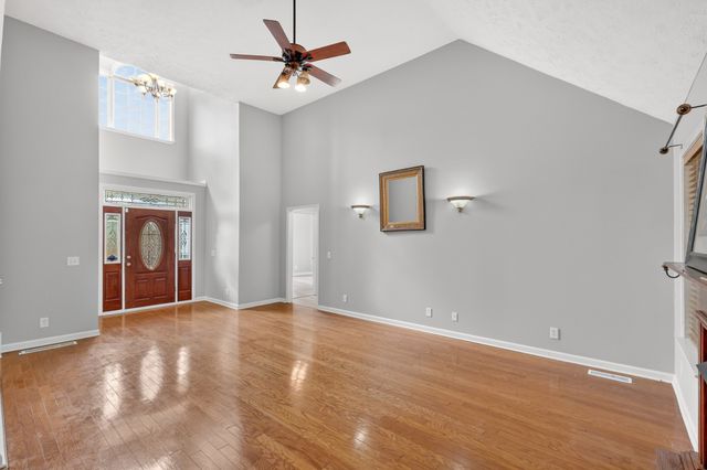 210 Matt Dr, Bell Buckle, TN 37020