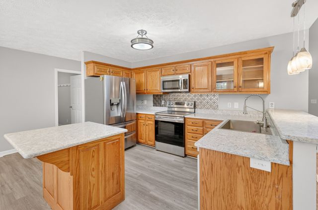 210 Matt Dr, Bell Buckle, TN 37020