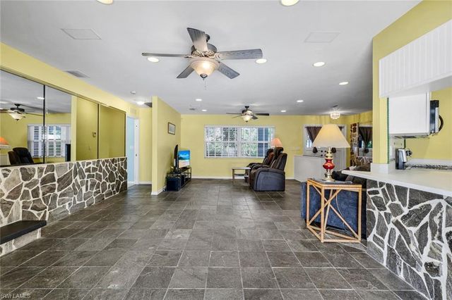 6029 & 6031 Higgins AVE, Fort Myers, FL 33905