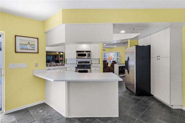 6029 & 6031 Higgins AVE, Fort Myers, FL 33905