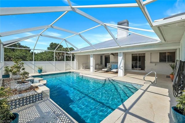 6029 & 6031 Higgins AVE, Fort Myers, FL 33905