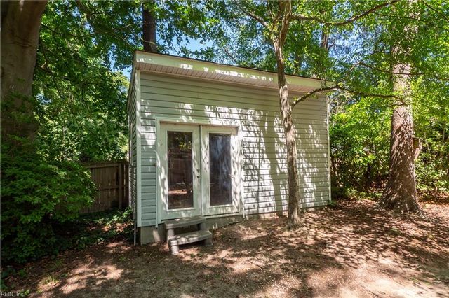 1137 Revere Point RD, Virginia Beach, VA 23455