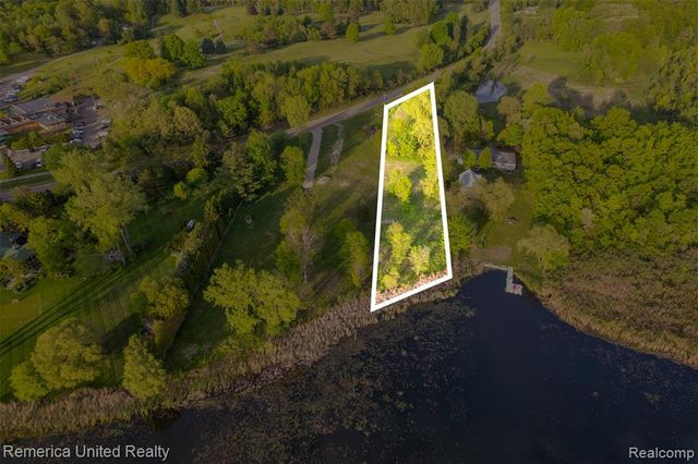 Lot 18 VL Golf Club, Howell, MI 48843