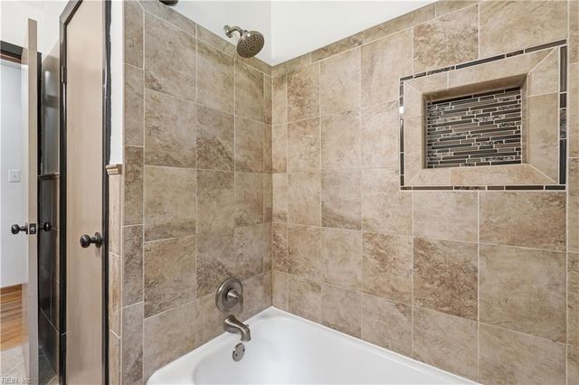 5825 Barberry LN, Portsmouth, VA 23703