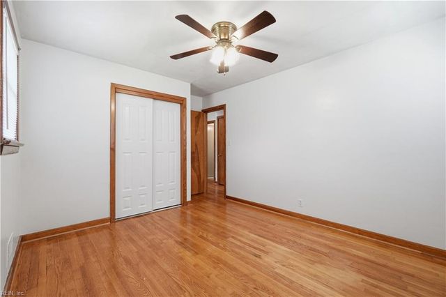 5825 Barberry LN, Portsmouth, VA 23703