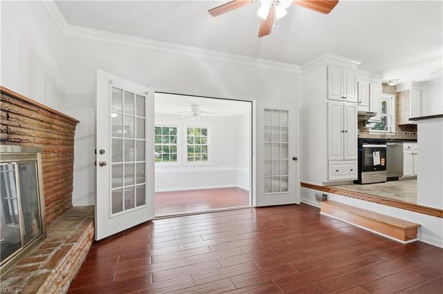 5825 Barberry LN, Portsmouth, VA 23703
