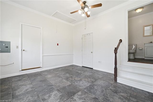 5825 Barberry LN, Portsmouth, VA 23703
