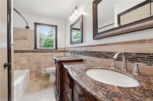 5825 Barberry LN, Portsmouth, VA 23703