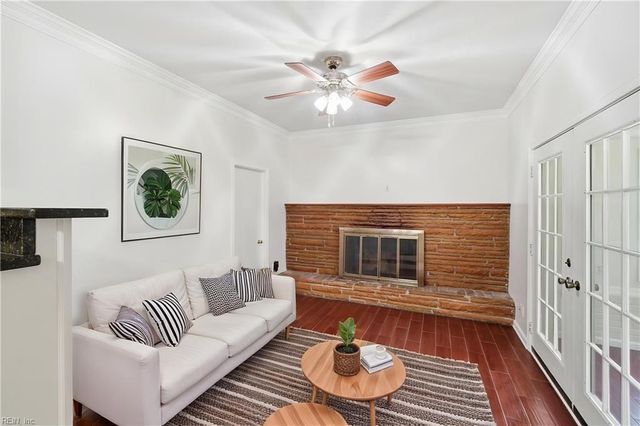 5825 Barberry LN, Portsmouth, VA 23703