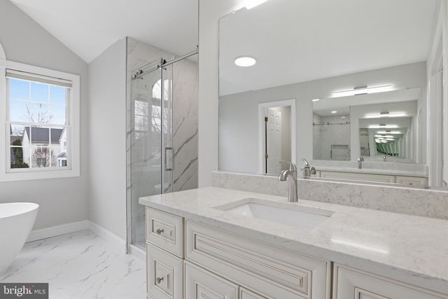 11418 TALL FOREST CIR, Germantown, MD 20876