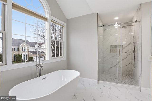 11418 TALL FOREST CIR, Germantown, MD 20876