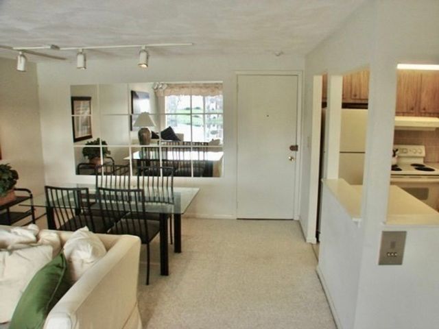 18 Hamilton Rd 205, Arlington, MA 02474