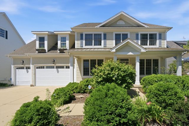 125 Goldenrod Drive, Sugar Grove, IL 60554