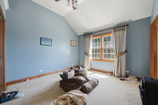 125 Goldenrod Drive, Sugar Grove, IL 60554