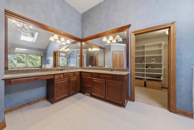 125 Goldenrod Drive, Sugar Grove, IL 60554