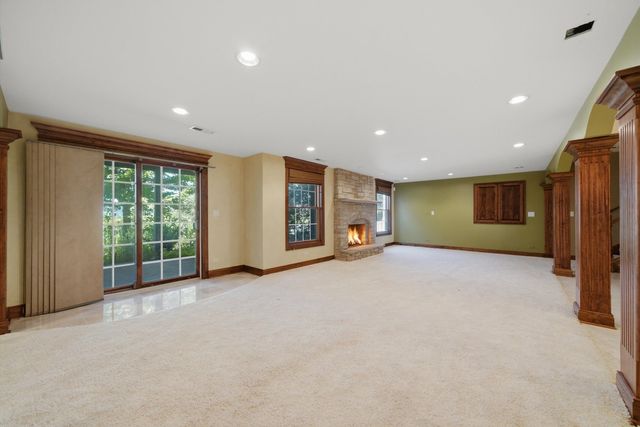 125 Goldenrod Drive, Sugar Grove, IL 60554