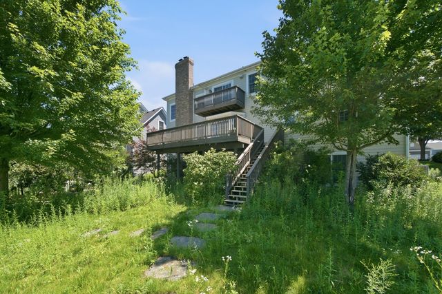 125 Goldenrod Drive, Sugar Grove, IL 60554
