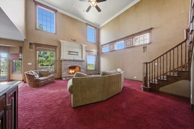 125 Goldenrod Drive, Sugar Grove, IL 60554