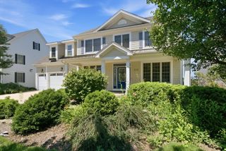 125 Goldenrod Drive, Sugar Grove, IL 60554