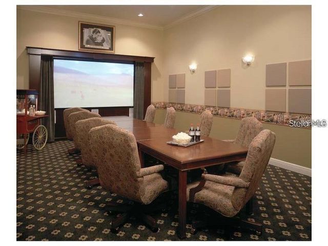 10019 COURTNEY PALMS BOULEVARD 303, Tampa, FL 33619