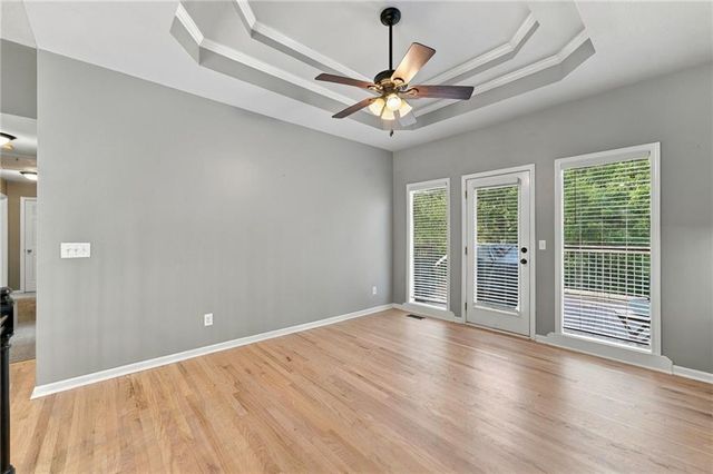7552 N Tullis Avenue, Kansas City, MO 64158