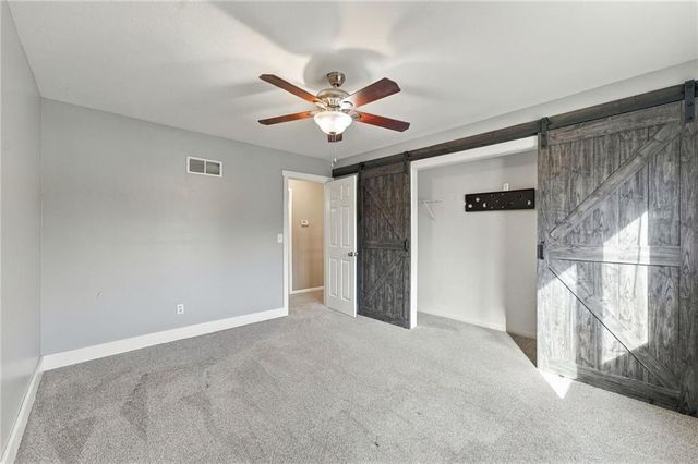 7552 N Tullis Avenue, Kansas City, MO 64158