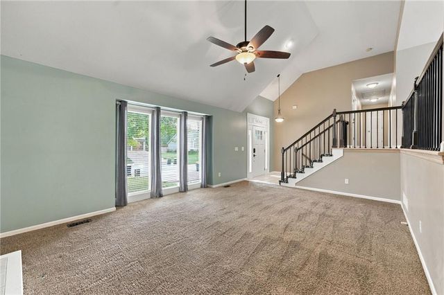 7552 N Tullis Avenue, Kansas City, MO 64158