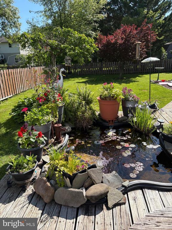 88 FREYS RD, Elizabethtown, PA 17022