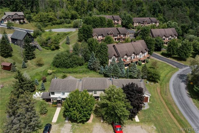 21 Evergreen Drive, Ellicottville, NY 14731