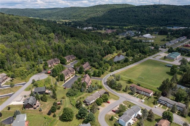 21 Evergreen Drive, Ellicottville, NY 14731