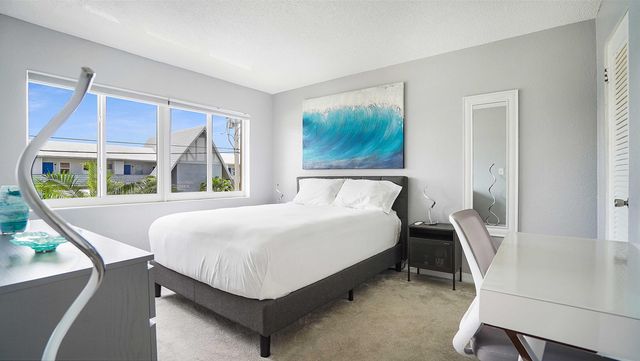 3220 Bayview Drive 202, Fort Lauderdale, FL 33306