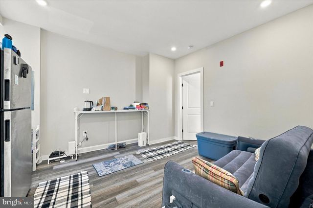 2800 POPLAR ST, Philadelphia, PA 19130