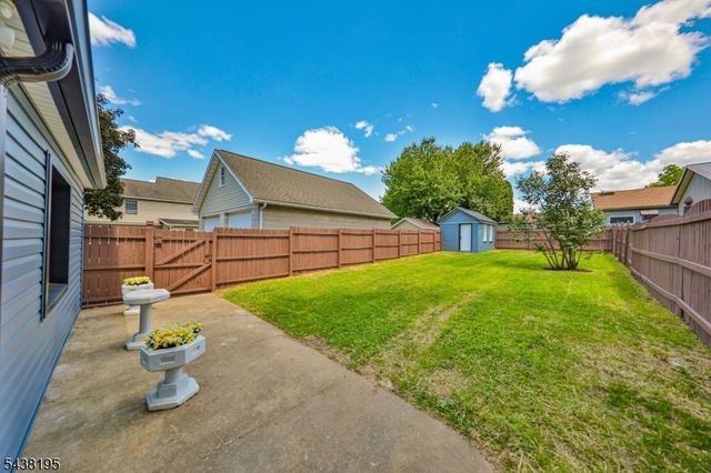 793 Culkin St, Phillipsburg Town, NJ 08865