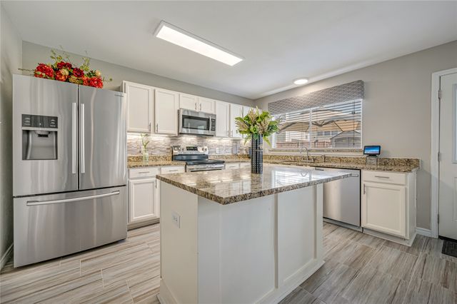 1513 Morning Dove, Aubrey, TX 76227