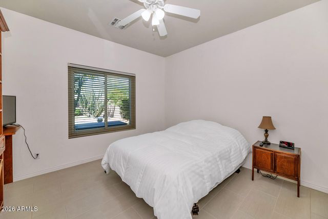 4940 S SPRINGS Drive, Chandler, AZ 85249