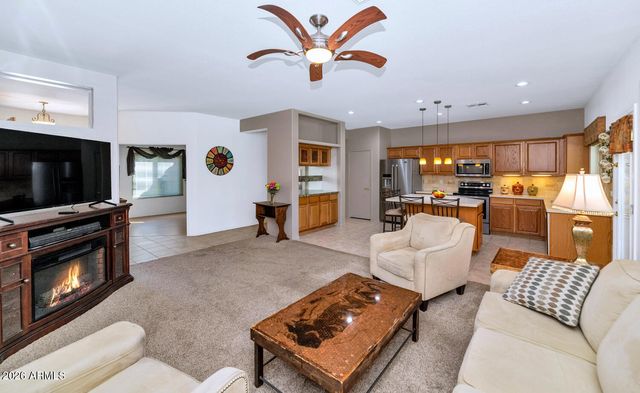 4940 S SPRINGS Drive, Chandler, AZ 85249