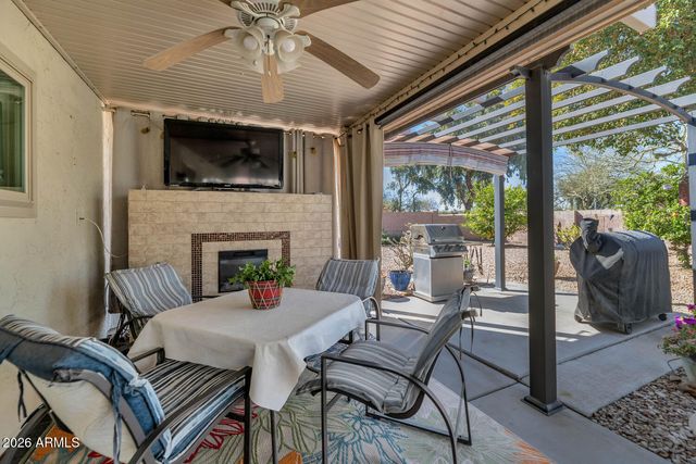 4940 S SPRINGS Drive, Chandler, AZ 85249