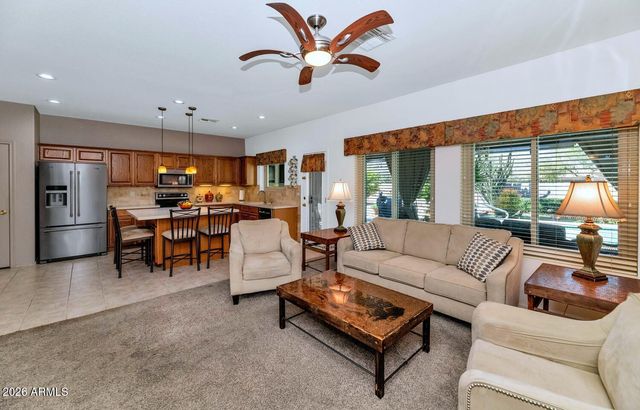 4940 S SPRINGS Drive, Chandler, AZ 85249