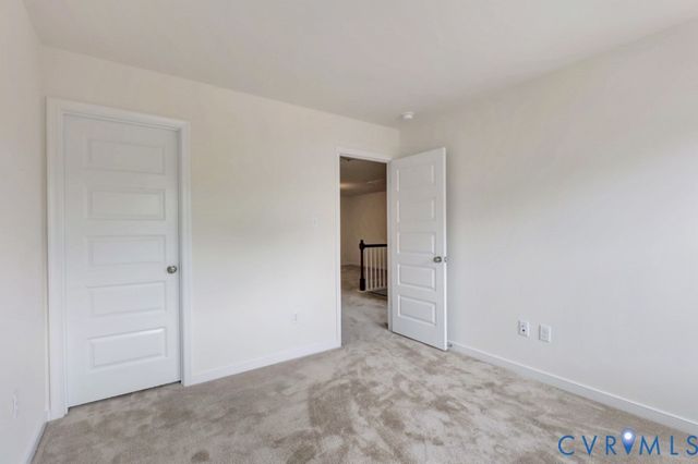 18783 Palisades Rdg, Moseley, VA 23120
