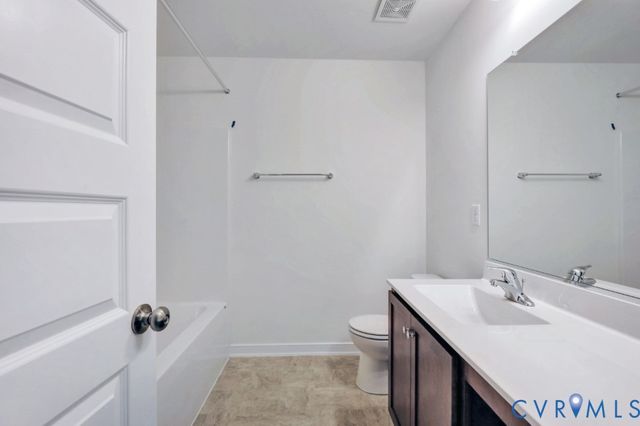 18783 Palisades Rdg, Moseley, VA 23120