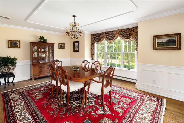 10 Adams Farm Road, Katonah, NY 10536