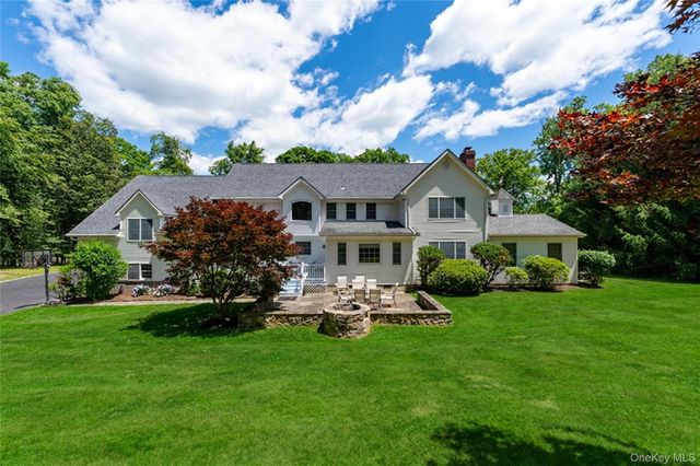 10 Adams Farm Road, Katonah, NY 10536