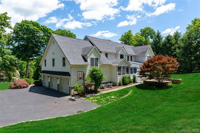 10 Adams Farm Road, Katonah, NY 10536