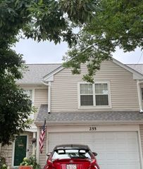 255 Rainier Way, Fox Lake, IL 60020