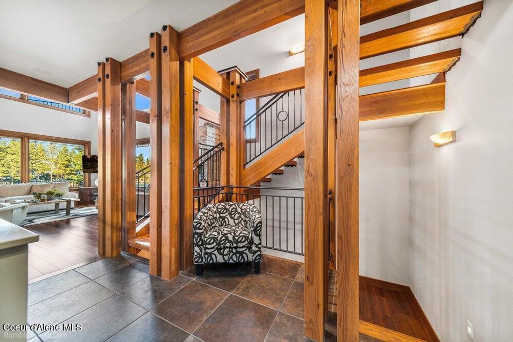 8817 W Riverview DR, Coeur d'Alene, ID 83814 photo 29