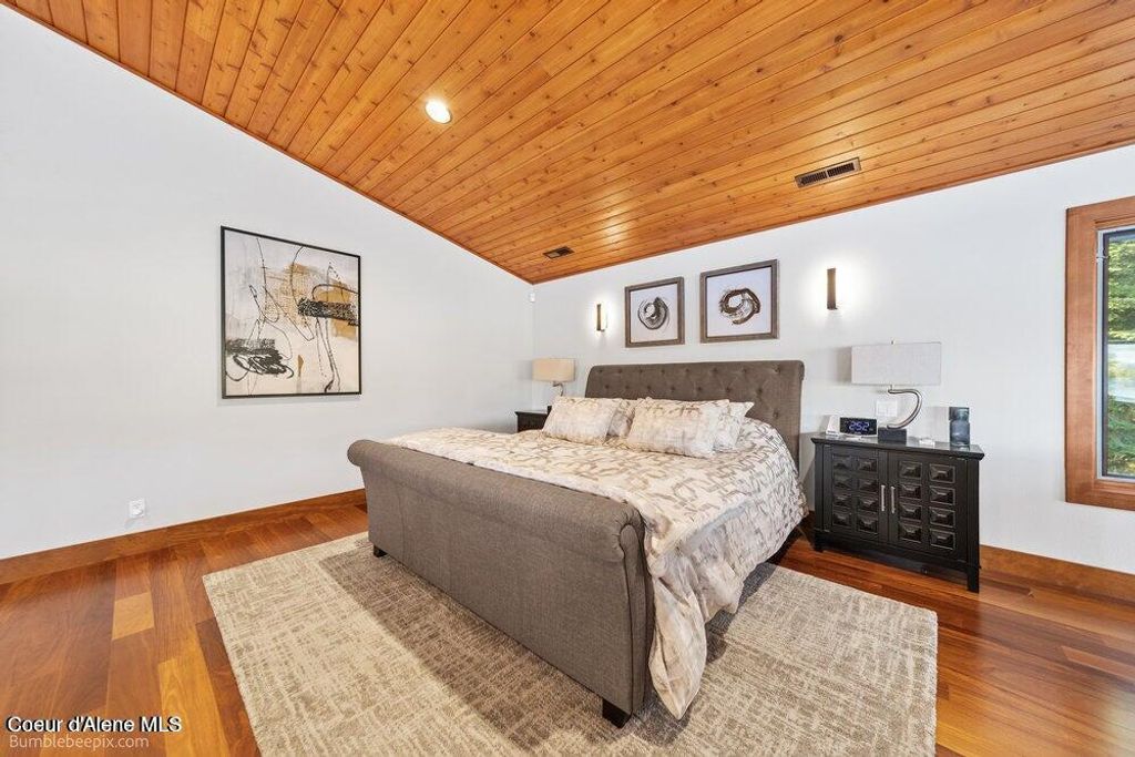 8817 W Riverview DR, Coeur d'Alene, ID 83814 photo 35
