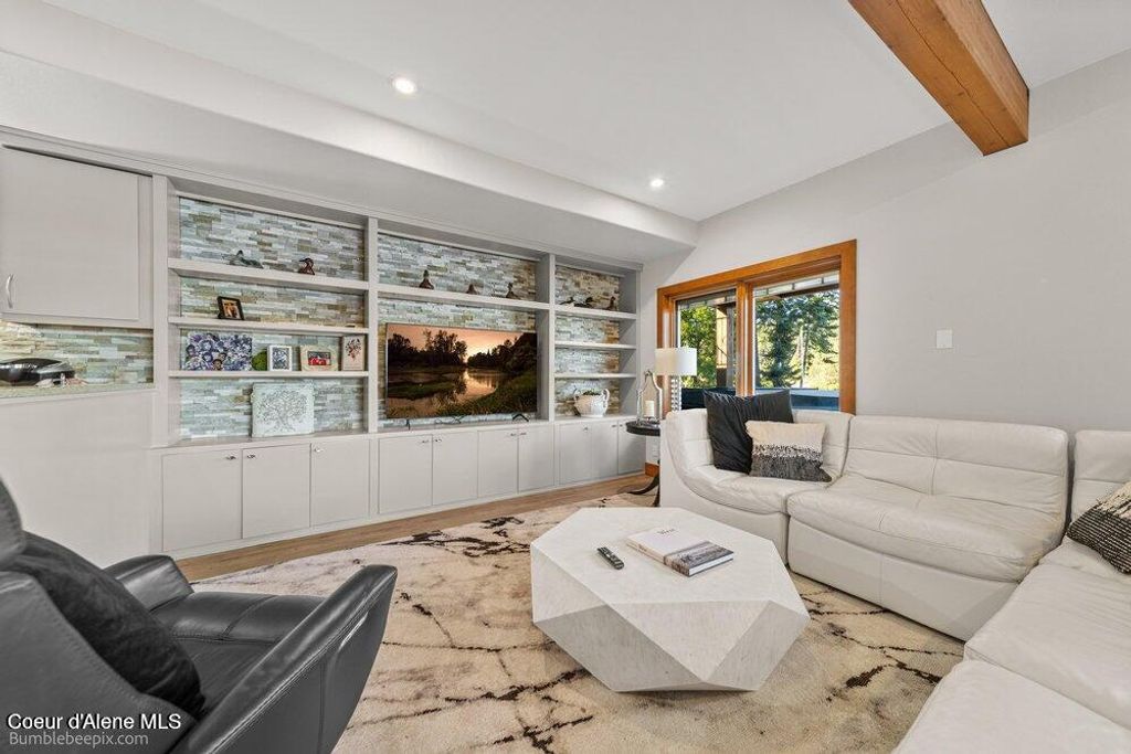 8817 W Riverview DR, Coeur d'Alene, ID 83814 photo 44