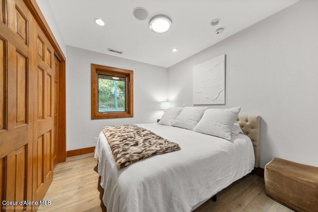 8817 W Riverview DR, Coeur d'Alene, ID 83814 photo 49