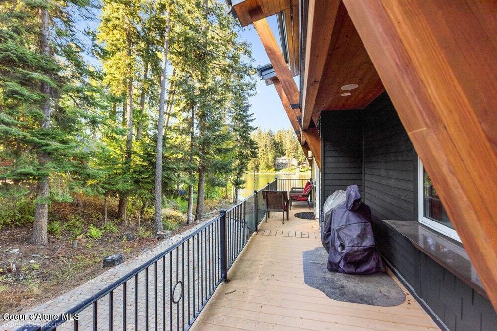 8817 W Riverview DR, Coeur d'Alene, ID 83814 photo 61