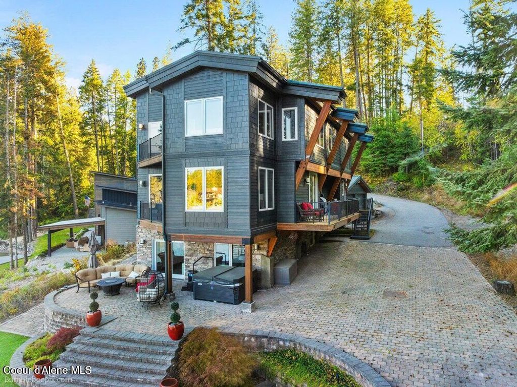 8817 W Riverview DR, Coeur d'Alene, ID 83814 photo 70